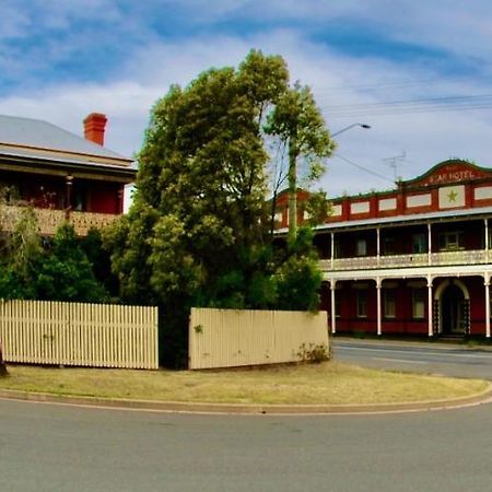 Historic Star Lodge And Station Masters House Narrandera Ngoại thất bức ảnh